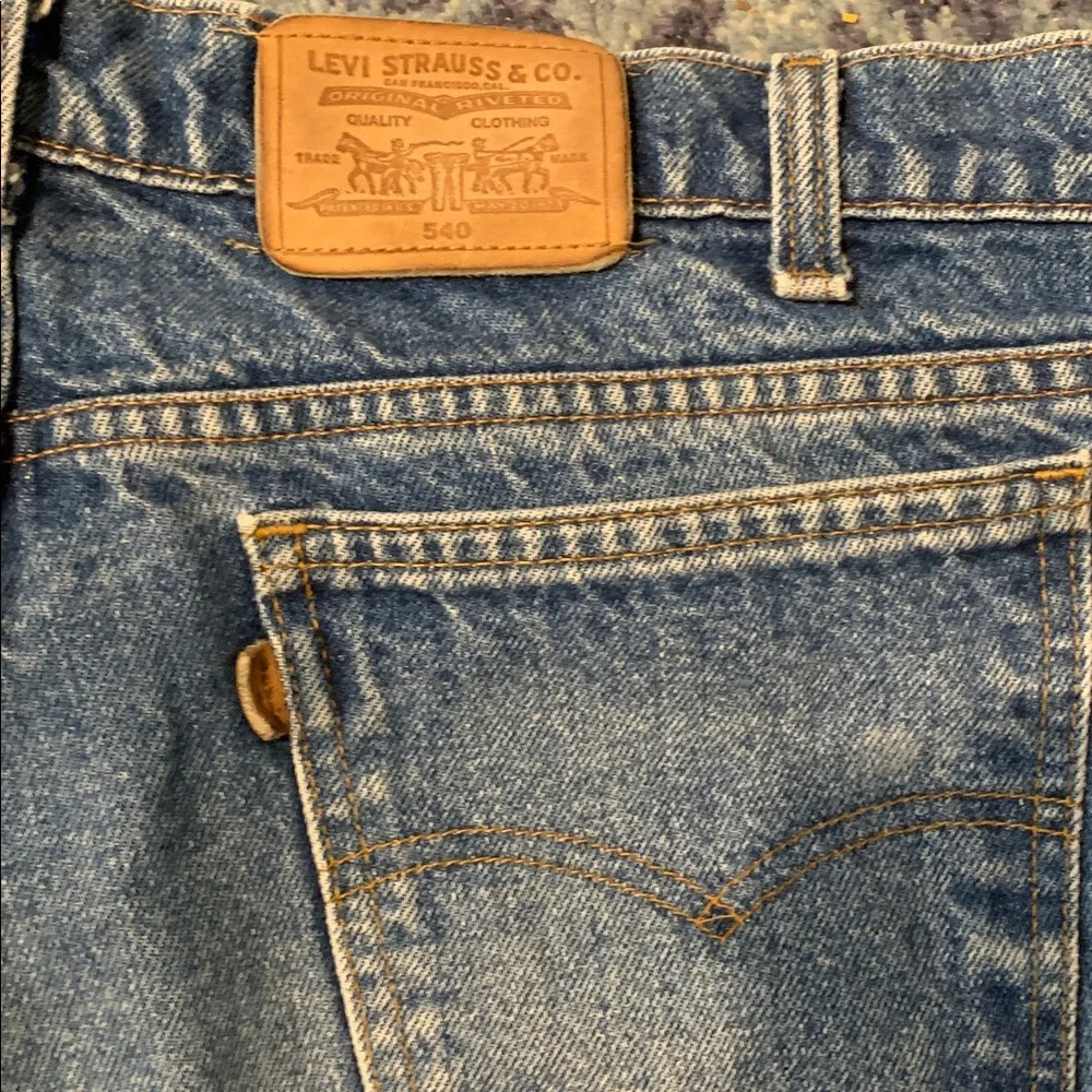 Levi 540 Classic light wash Blue Denim Jeans 34” waist 30” inseam slight taper - Picture 6 of 7